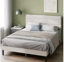 ZINUS Upholstered Bed